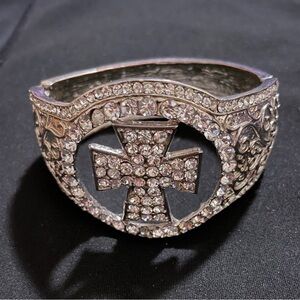 Silver Rhinestone Cross Bracelet